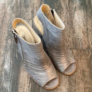 Paul Green Cayenne peep toe bootie size 4.5 UK/7 US